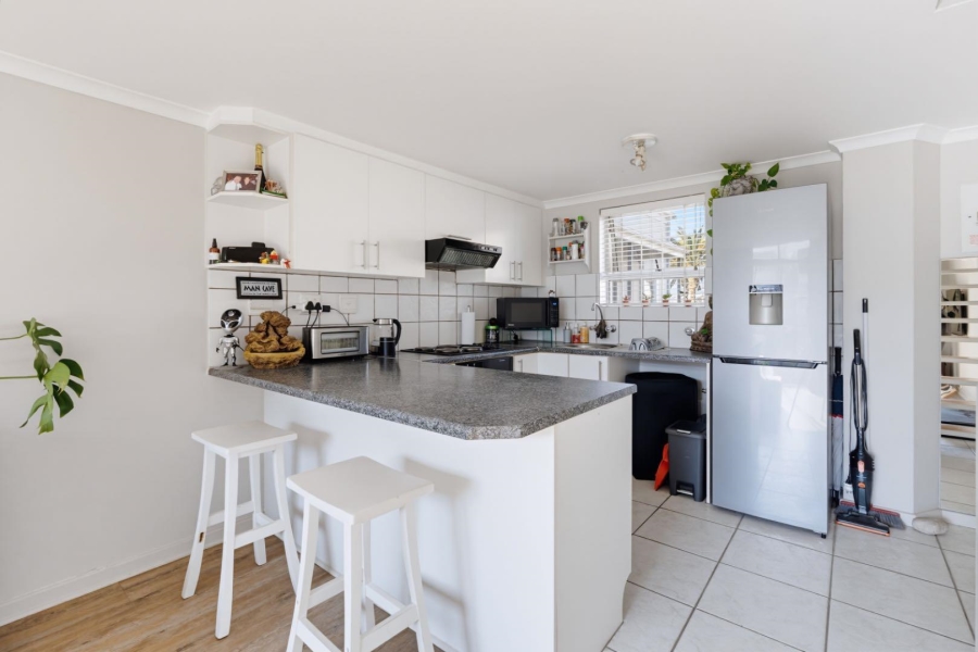 1 Bedroom Property for Sale in Gardens Western Cape